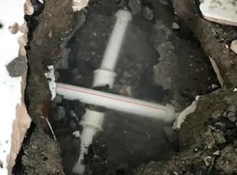 秦安阳台漏水维修公司为您分享楼上楼下漏水怎么处理