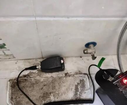秦安屋顶漏水维修公司分享下卫生间漏水的危害及解决方法